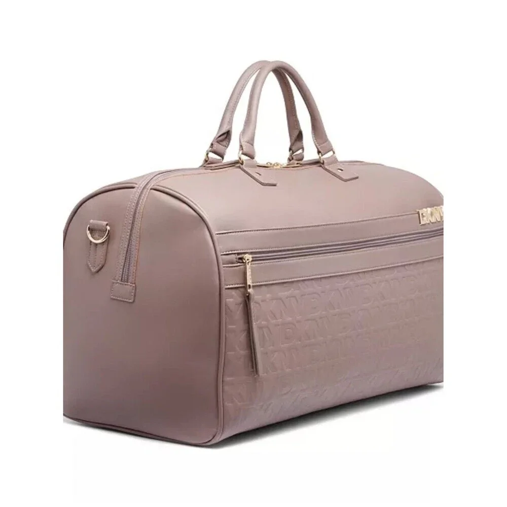 DKNY Clean Cut 21